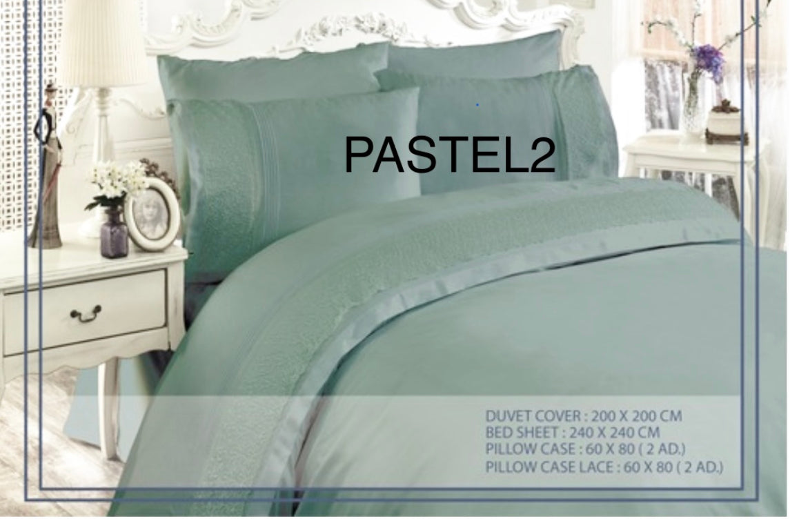EXTRA BOMBAŽNA POSTELJNINA S ČIPKO / PASTEL2