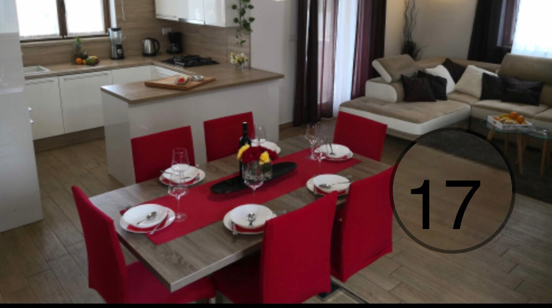 Rastezljive glatke navlake za stolice 6KOMADA samo 20,00€ (br.176 CRVENA)